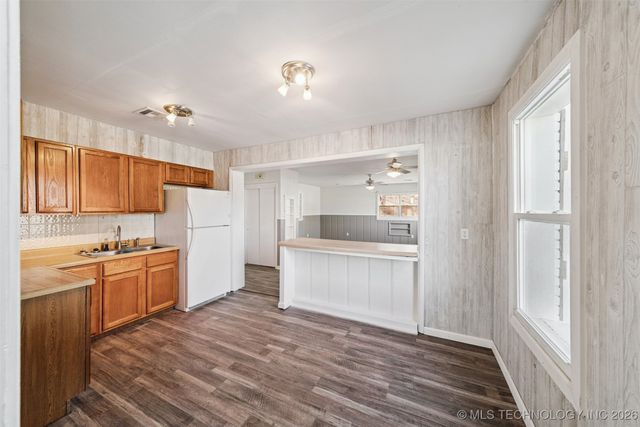 320 N Hogan Street, Pryor, OK 74361