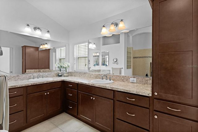 3118 YODER DRIVE, The Villages, FL 32163