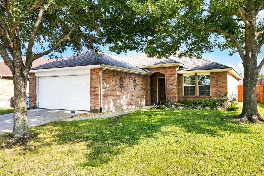 1709 White Mountain Way, Princeton, TX 75407