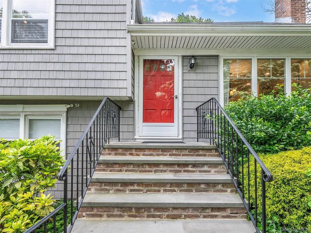 7 Cedar Lane, Glen Head, NY 11545