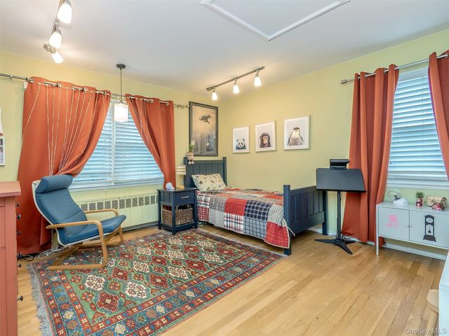 7 Cedar Lane, Glen Head, NY 11545