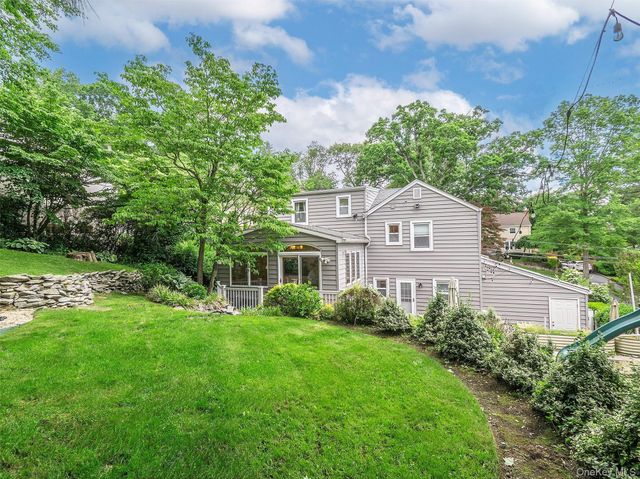 7 Cedar Lane, Glen Head, NY 11545