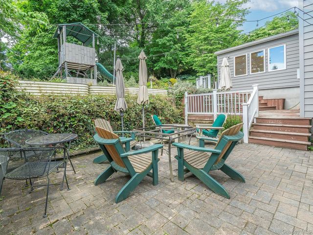 7 Cedar Lane, Glen Head, NY 11545