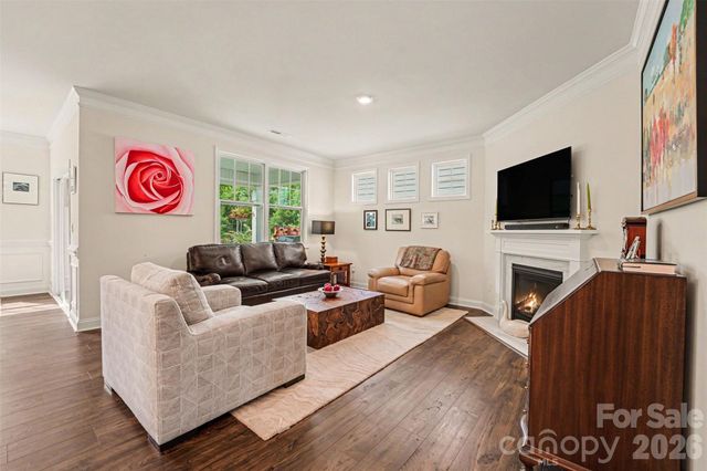 5043 Antebellum Drive, Iron Station, NC 28080