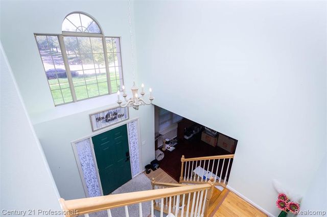 2004 Twin Sun Circle, Commerce Twp, MI 48390