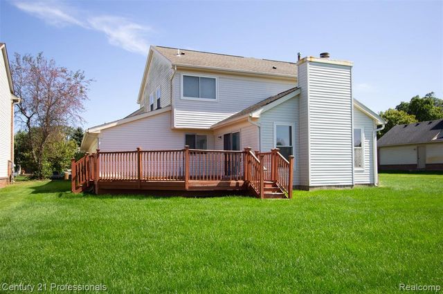 2004 Twin Sun Circle, Commerce Twp, MI 48390