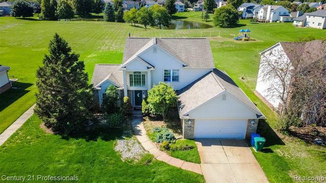 2004 Twin Sun Circle, Commerce Twp, MI 48390