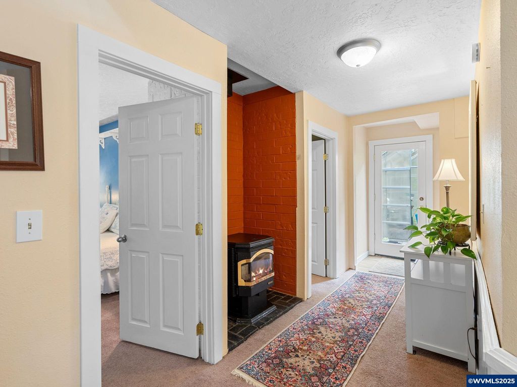 Image 20 of property listing at 19875 SW Meadow View Dr, Mcminnville, OR 97128