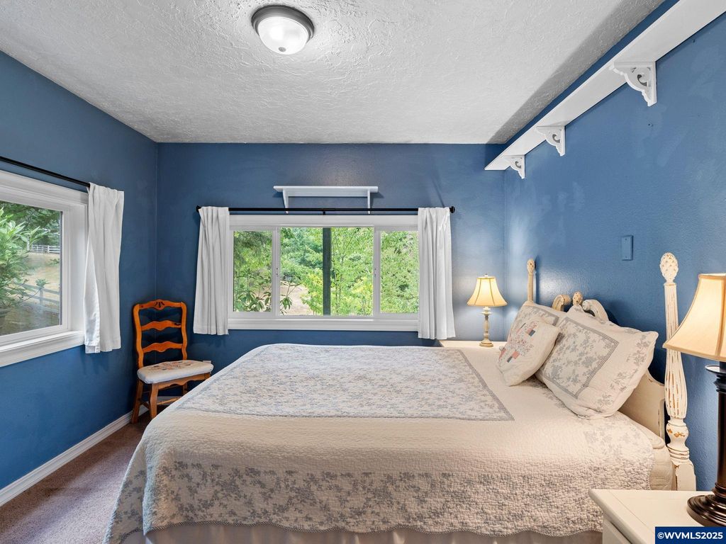 Image 22 of property listing at 19875 SW Meadow View Dr, Mcminnville, OR 97128