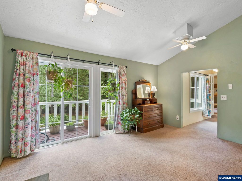 Image 28 of property listing at 19875 SW Meadow View Dr, Mcminnville, OR 97128