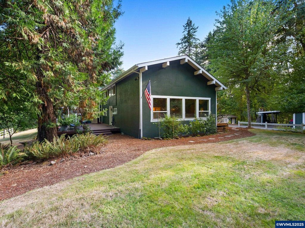 Image 38 of property listing at 19875 SW Meadow View Dr, Mcminnville, OR 97128