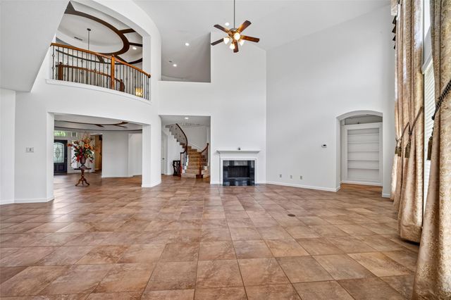 9211 Cold Hollow Lane, Missouri City, TX 77459