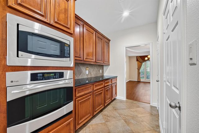 9211 Cold Hollow Lane, Missouri City, TX 77459