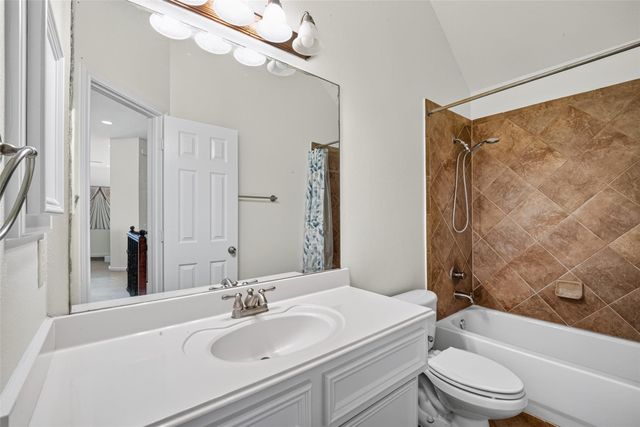9211 Cold Hollow Lane, Missouri City, TX 77459