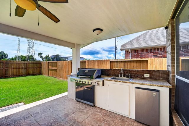 9211 Cold Hollow Lane, Missouri City, TX 77459