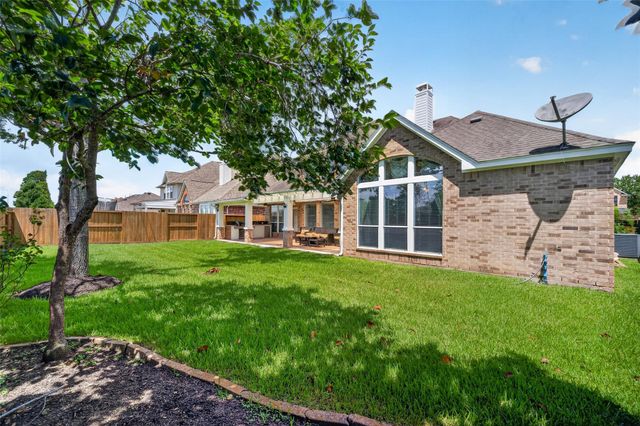 9211 Cold Hollow Lane, Missouri City, TX 77459