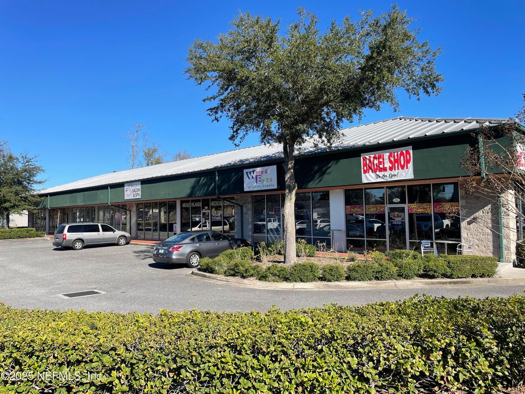 179 COLLEGE Drive, Orange Park, FL 32073