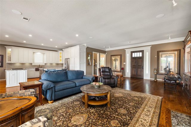 1123 Du Barry Lane, Houston, TX 77018