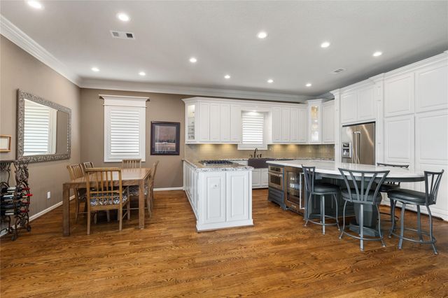 1123 Du Barry Lane, Houston, TX 77018