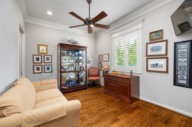 1123 Du Barry Lane, Houston, TX 77018