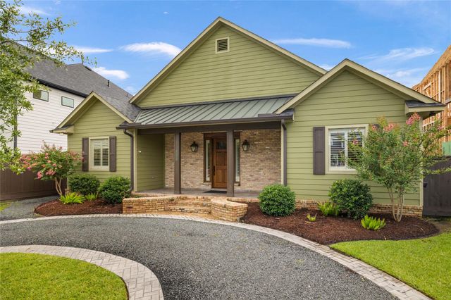1123 Du Barry Lane, Houston, TX 77018