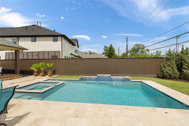 1123 Du Barry Lane, Houston, TX 77018