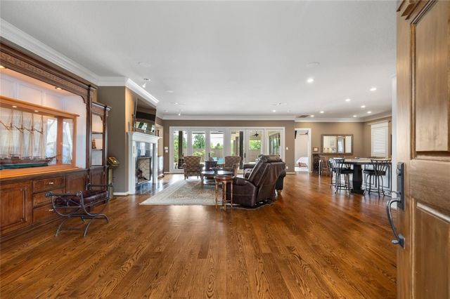 1123 Du Barry Lane, Houston, TX 77018
