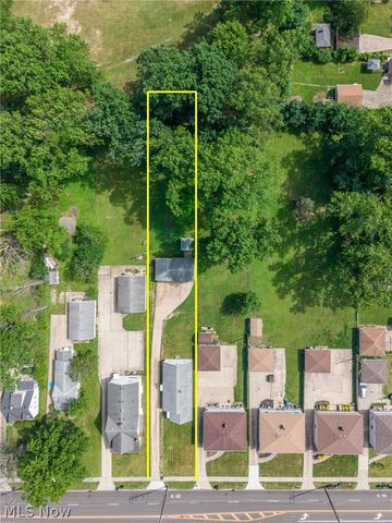 5203 Snow Road, Parma, OH 44134