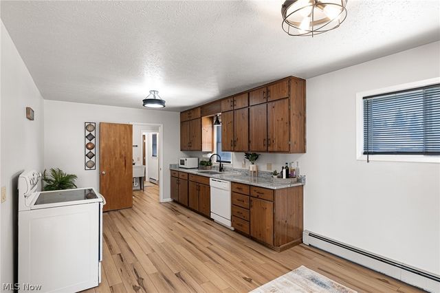 5203 Snow Road, Parma, OH 44134