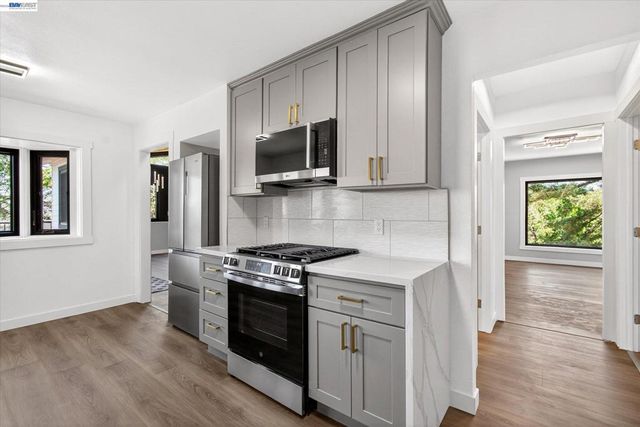 3280 Ohlone Way, Hayward, CA 94541