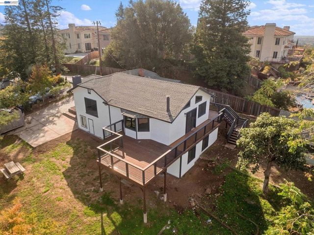 3280 Ohlone Way, Hayward, CA 94541