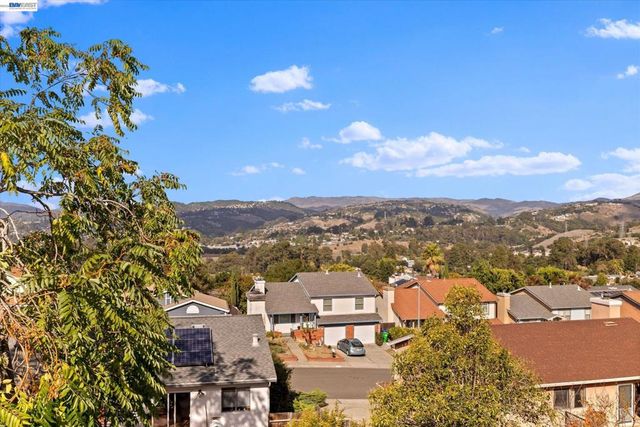 3280 Ohlone Way, Hayward, CA 94541