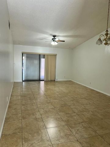 5672 Biscayne Drive S, Greenacres, FL 33463