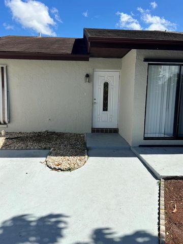 5672 Biscayne Drive S, Greenacres, FL 33463