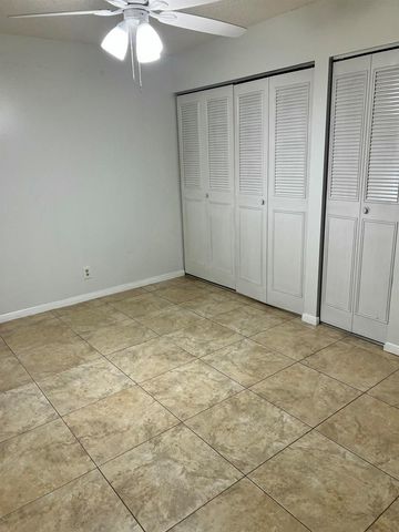 5672 Biscayne Drive S, Greenacres, FL 33463