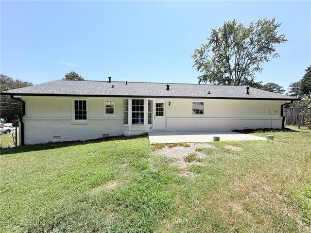467 Oak Way, Lawrenceville, GA 30046
