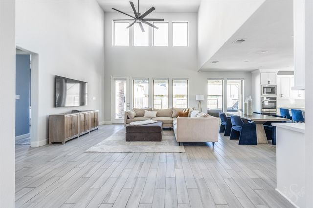 5722 Logan Ridge Lane, Fulshear, TX 77441