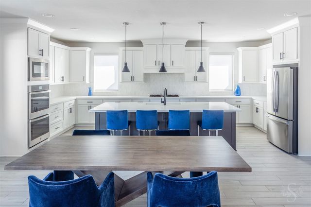 5722 Logan Ridge Lane, Fulshear, TX 77441