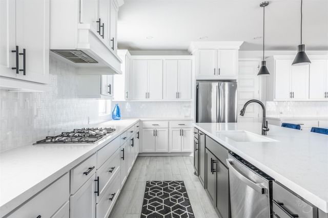 5722 Logan Ridge Lane, Fulshear, TX 77441