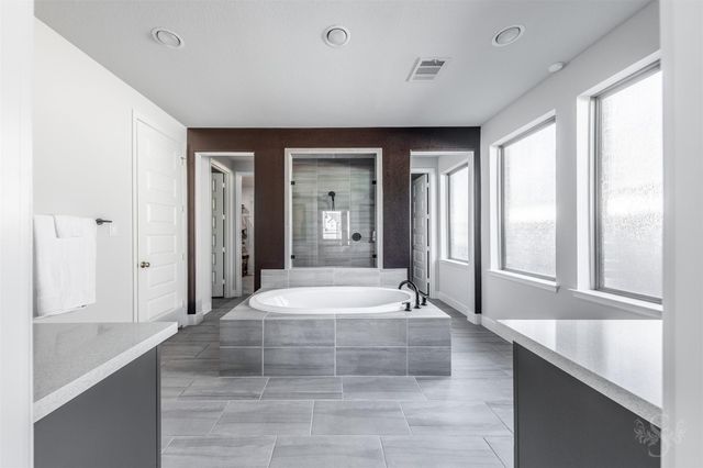 5722 Logan Ridge Lane, Fulshear, TX 77441