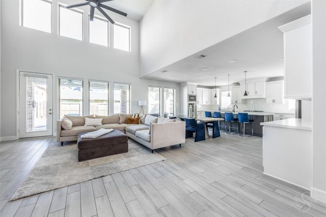 5722 Logan Ridge Lane, Fulshear, TX 77441