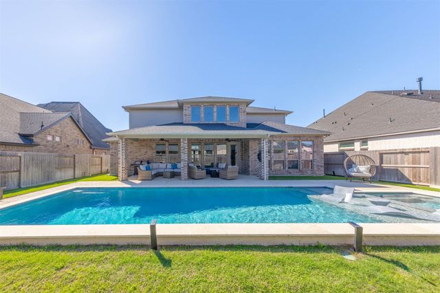 5722 Logan Ridge Lane, Fulshear, TX 77441