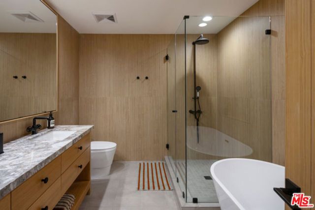 1033 Carol Drive 305, West Hollywood, CA 90069