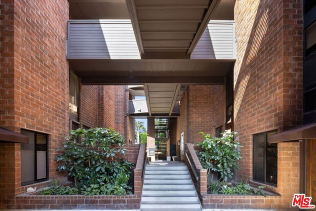 1033 Carol Drive 305, West Hollywood, CA 90069