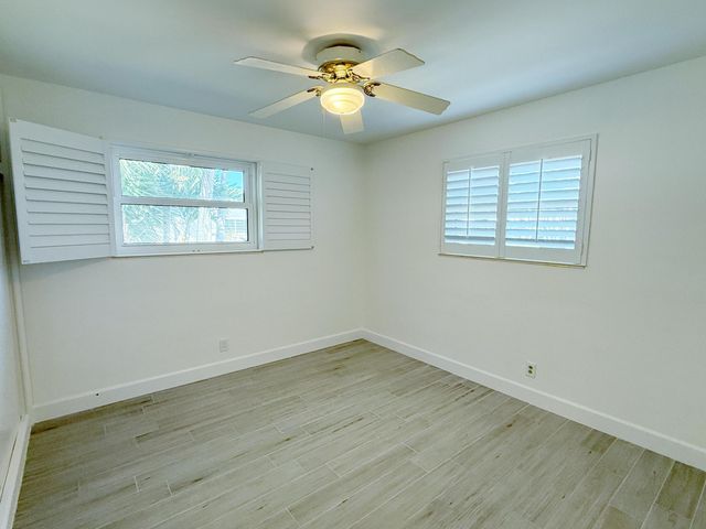 16 Ridgewood Circle, Tequesta, FL 33469