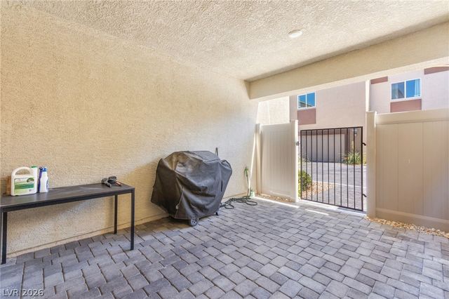 7489 Onyx Star Street, North Las Vegas, NV 89084