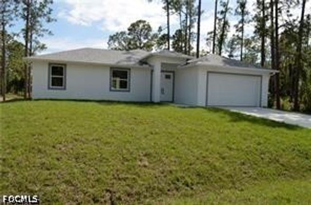 2611 Carol PL, Lehigh Acres, FL 33971