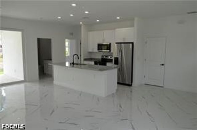 2611 Carol PL, Lehigh Acres, FL 33971