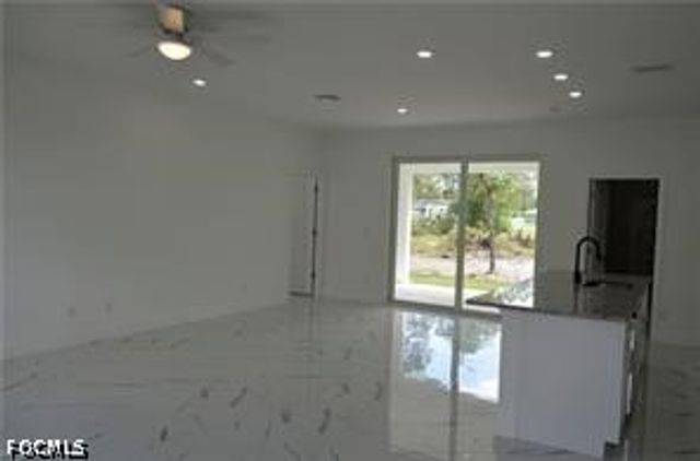2611 Carol PL, Lehigh Acres, FL 33971