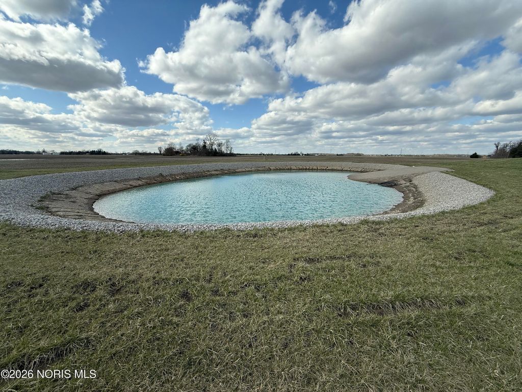 17345 Reams Road, Bowling Green, OH 43402